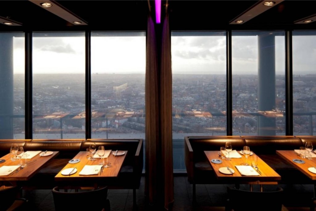 Фото Amazing SkyStudio on 29th floor 729