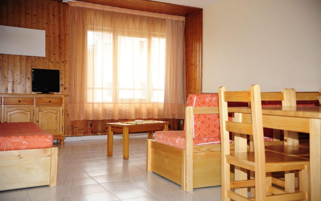 Фото Apartamentos Vaquers Mikka 3000