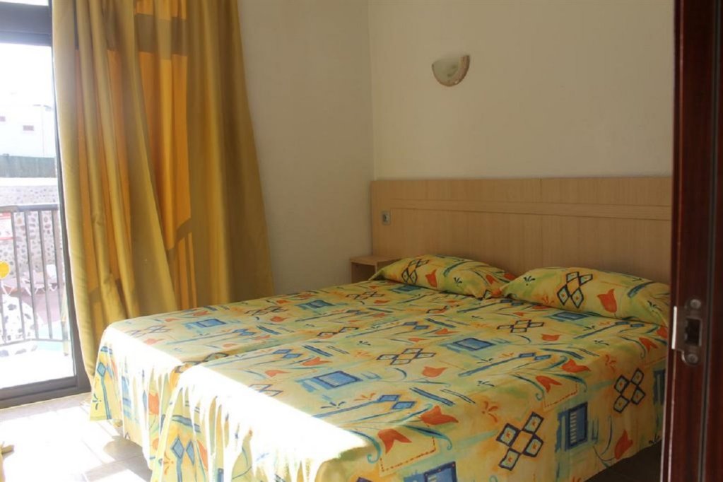 Фото RT-Apartamentos Guinea