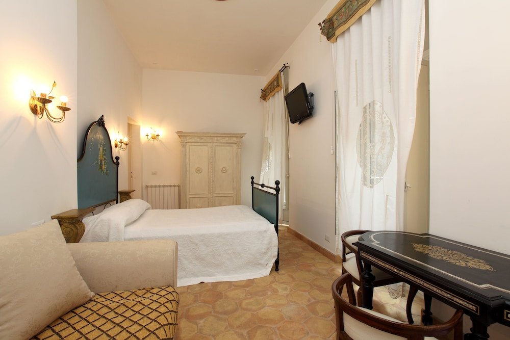 Фото Navona Governo Vecchio