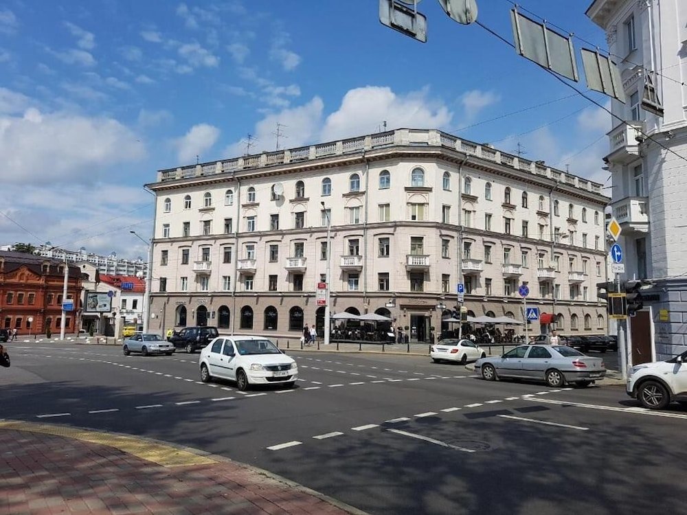 Фото отеля 1