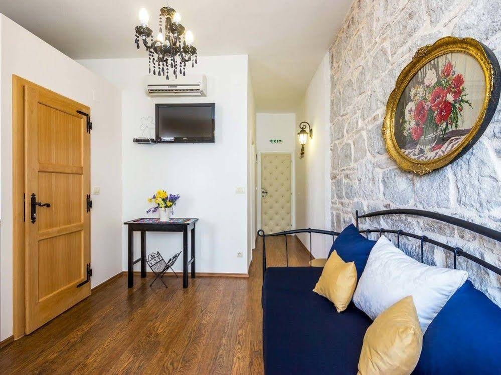 Фото Captain's Apartment