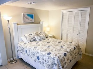 Island Time Inn Suites by Ami Locals