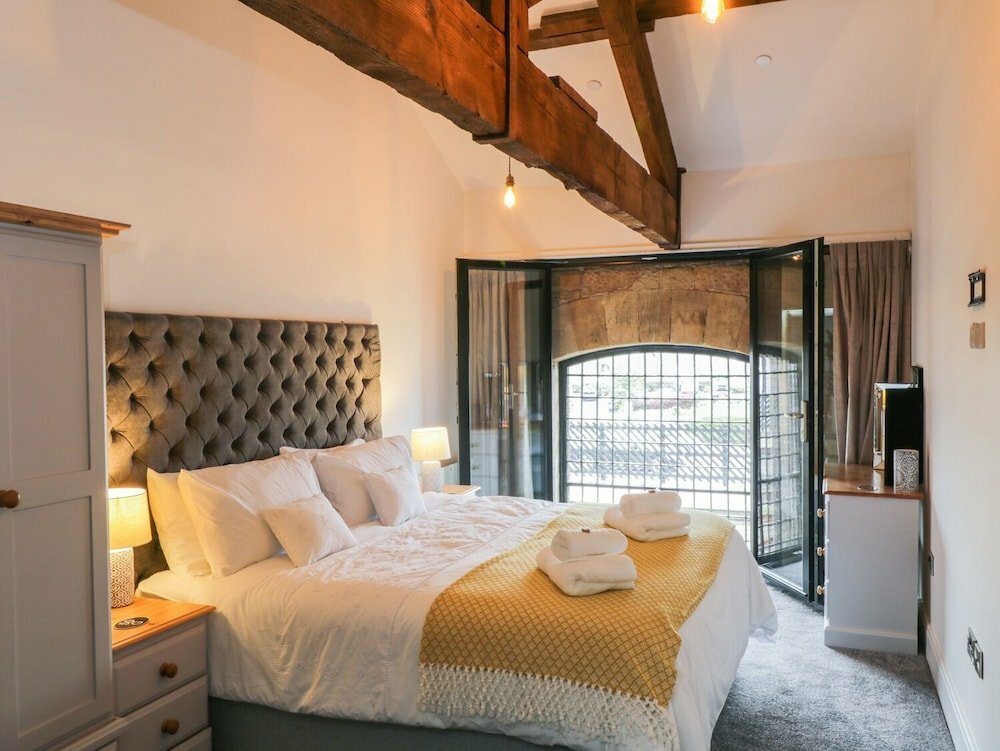 Short-term housing rental Flying Scotsman @ Engine Shed, Whitby, photo