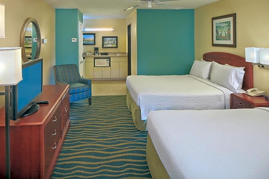 Фото Courtyard by Marriott Key West Waterfront