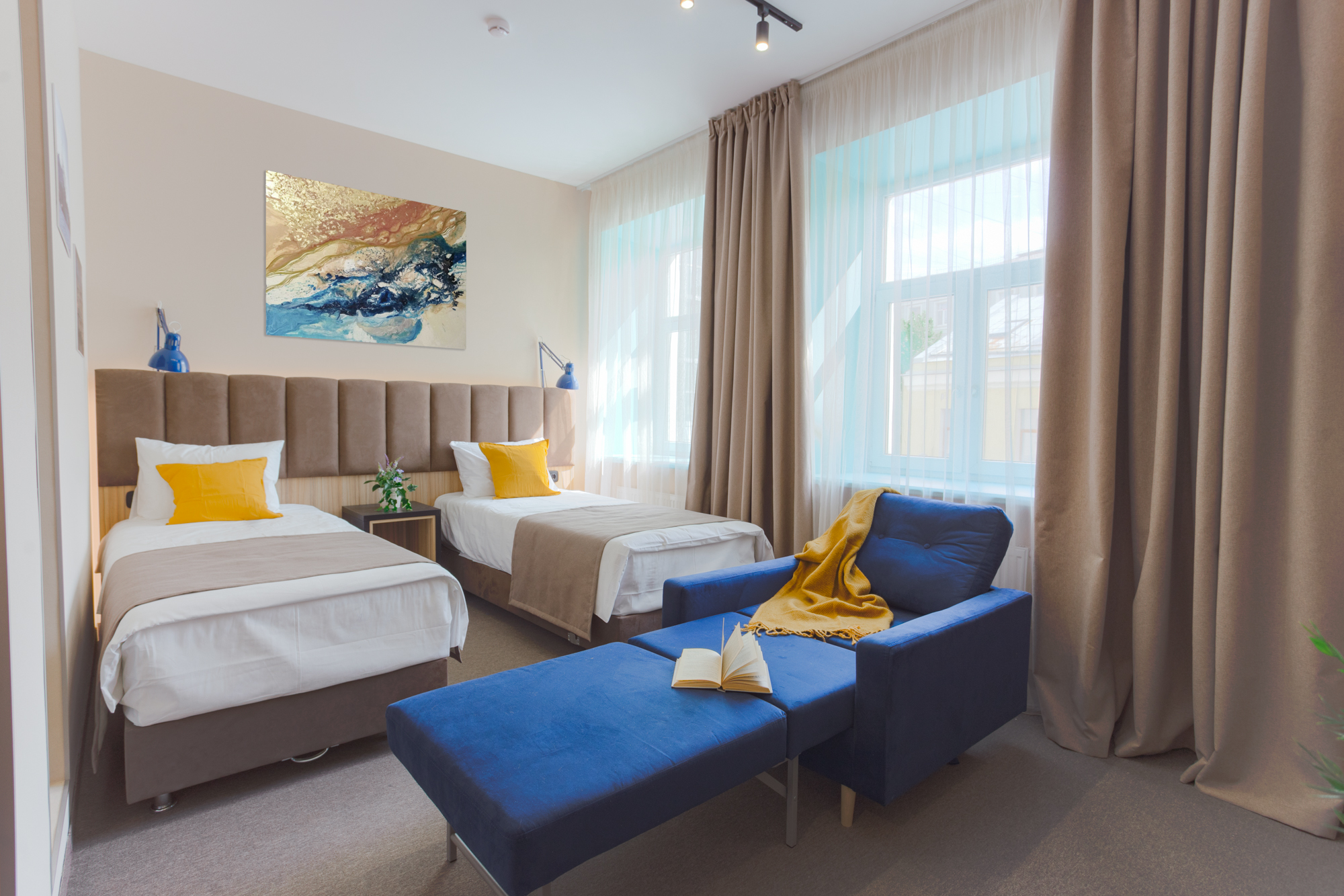 Фото отеля 1