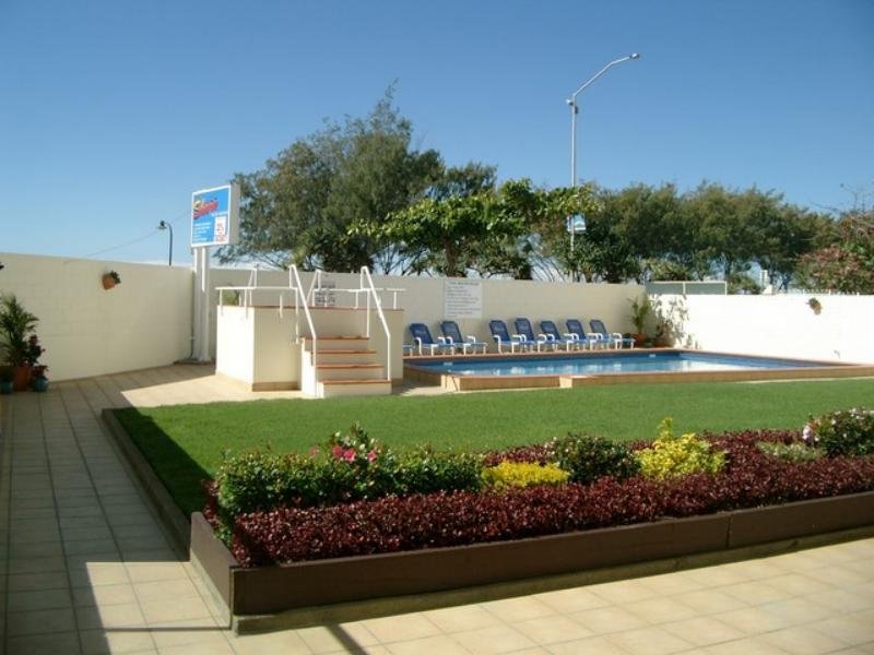 Фото The Shore Apartments