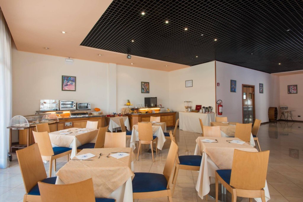 Фото Meditur Hotel Pomezia