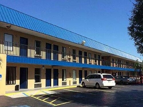 Гостиница Magnuson Hotel Bradenton в Брадентоне
