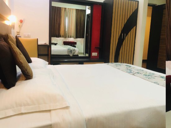 Фото Raghu Mahal Hotel