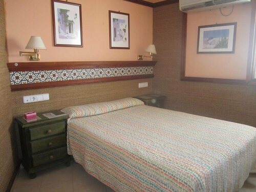Гостиница Hostel Conil в Кониль де ла Фронтере