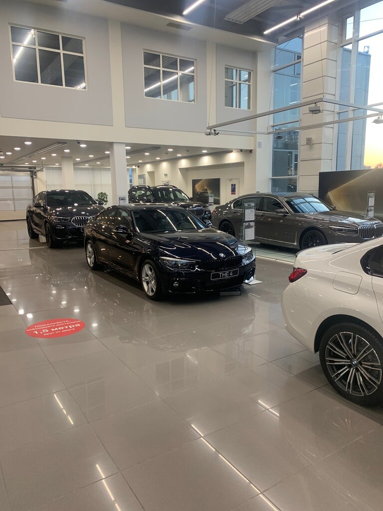 Лахта бмв на савушкина