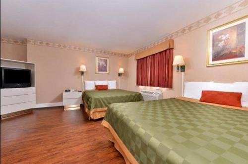 Фото Americas Best Value Inn San Clemente Beach