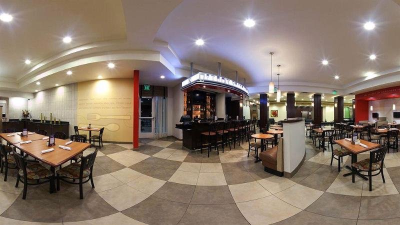 Фото Holiday Inn Hotel & Suites Waco Northwest, an Ihg Hotel