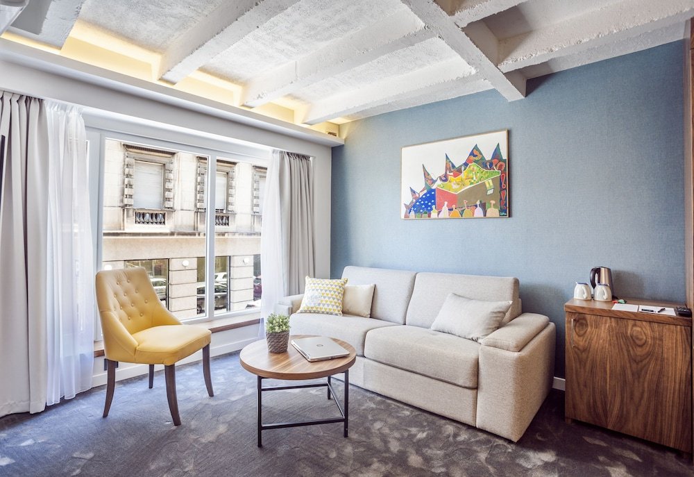 Фото Nomad Luxury Suites