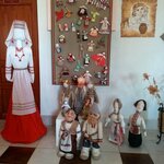 Doll Museum Lyal'ka u karagodze zhytstsya (Agricultural Settlement of Indura, Niakrasava Street, 1), museum