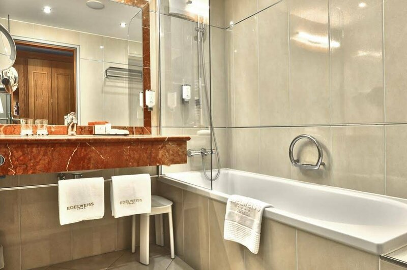 Гостиница Hotel Edelweiss Berchtesgaden в Берхтесгадене