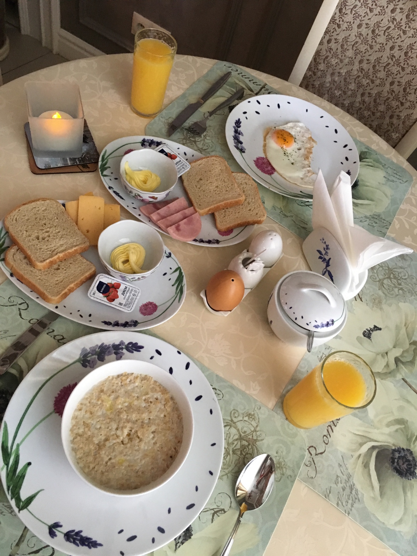 Фото Серебряная лошадь