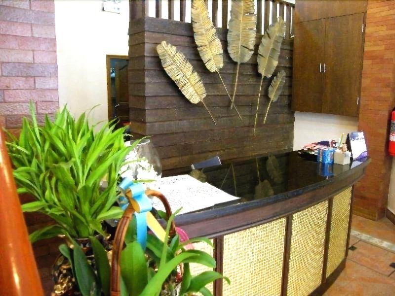 Фото The Red Balcony Inn