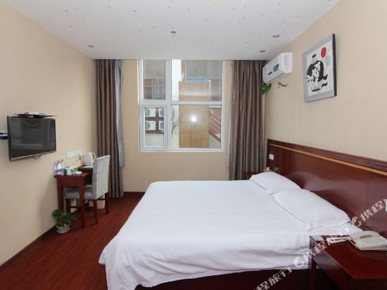 Фото GreenTree Inn ZhenJiang JieFang Road University Affiliated Hospital Ex