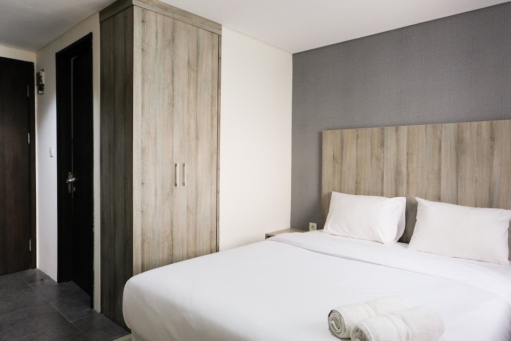 Фото Spacious And Wonderful 1Br Tamansari Bintaro Mansion Apartment