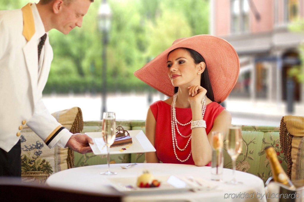 Фото The Newbury Boston