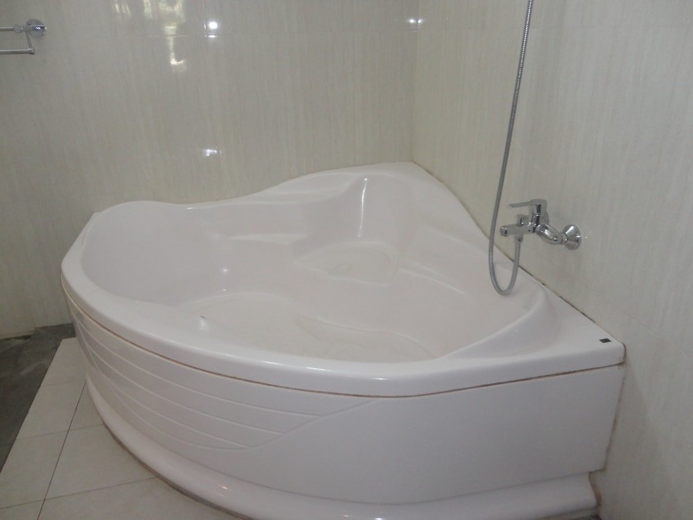 Фото Monkey Forest Bungalow