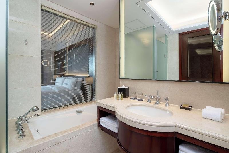 Фото DoubleTree by Hilton Shanghai Jing'an