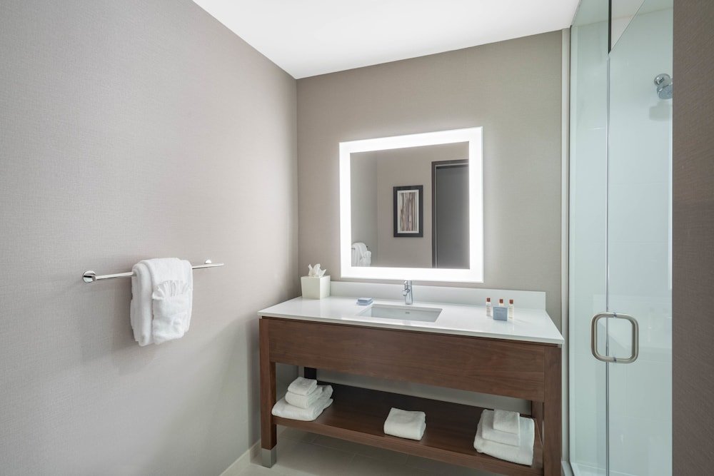 Фото Wingate by Wyndham Denver Airport