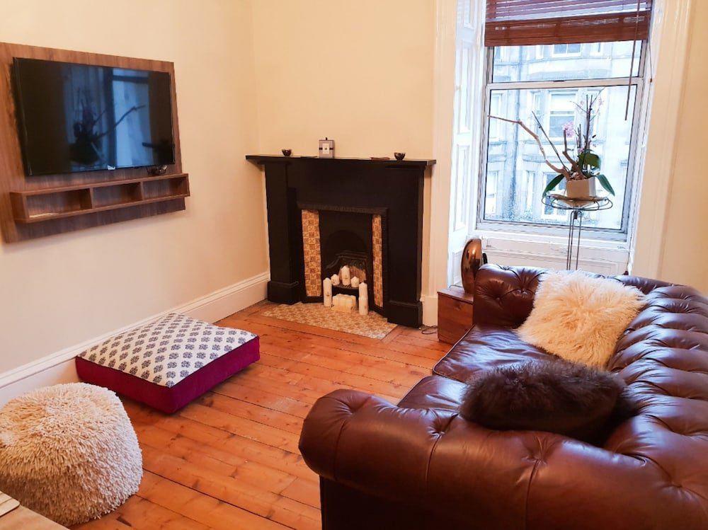 Фото Comfortable 1 Bedroom Flat, Close To City Centre