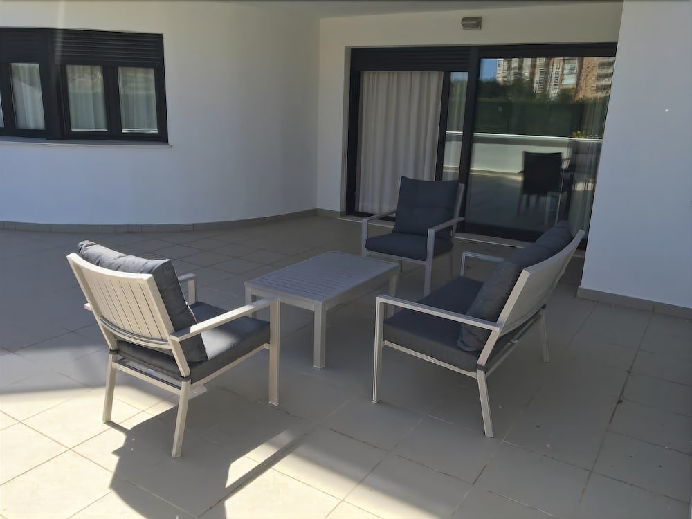 Фото 150 Tropicana Park