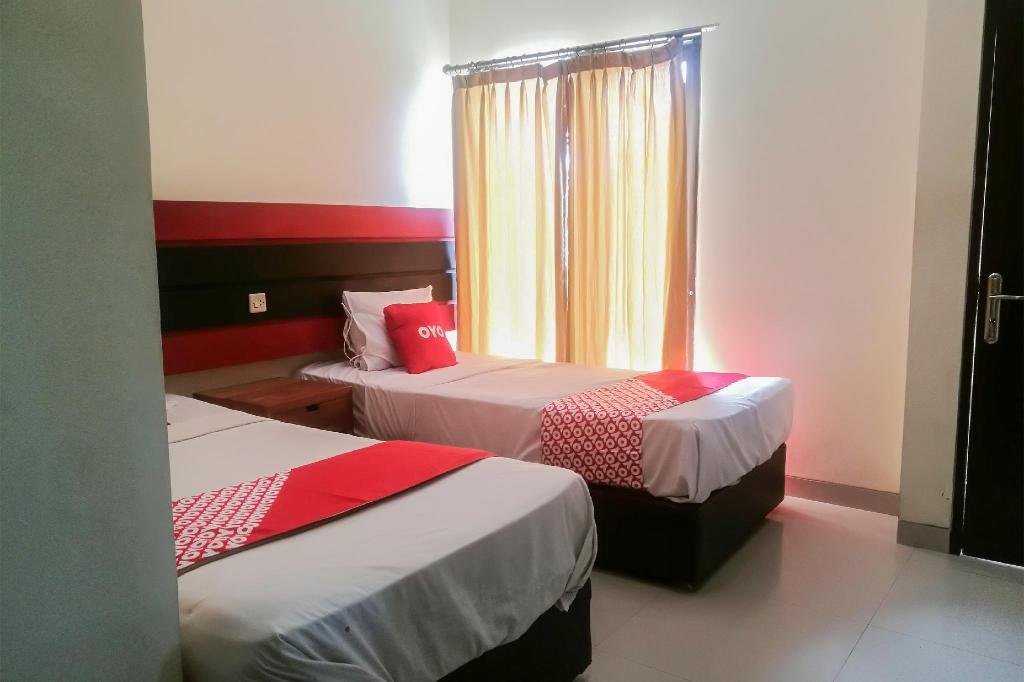 Фото Oyo 4012 Ari Beach Inn