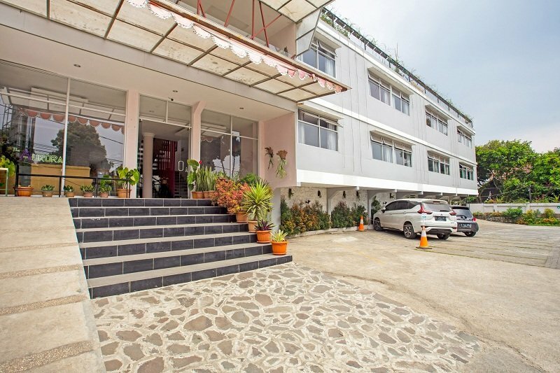 Hotel Oyo 3876 The Aurora Inn Lembang, West Java, photo