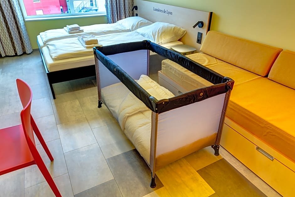 Фото Meininger Hotel Lyon Centre Berthelot