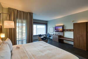 Гостиница Holiday Inn Express & Suites Charlotte - South End, an Ihg Hotel