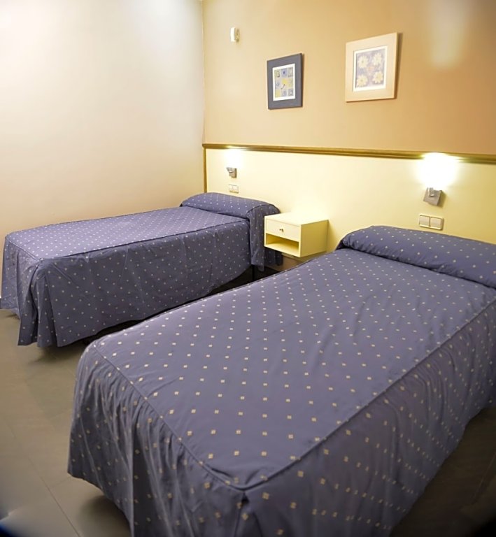 Фото Hotel Velilla