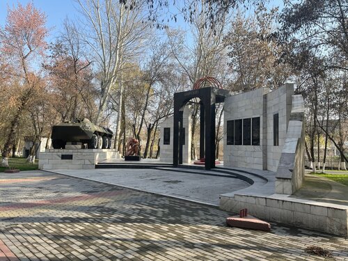 Внешний вид отеля Bishkek Centrum Hotel в Бишкеке, фото 4