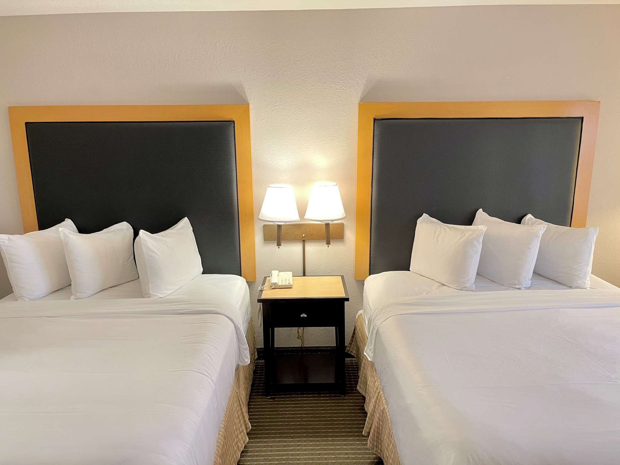 Фото Holiday Inn Express & Suites Zion by IHG