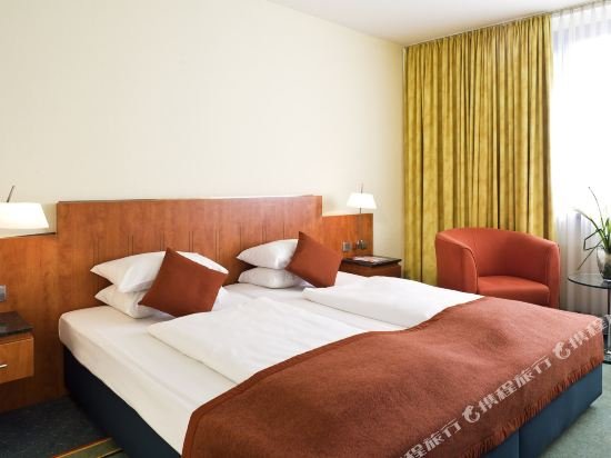 Фото Mercure Hotel Offenburg am Messeplatz