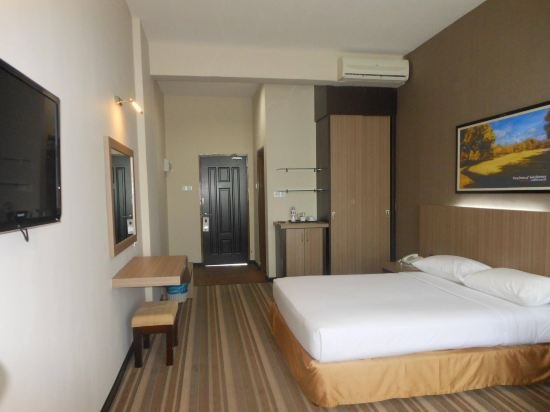 Фото Hotel Darulaman Jitra