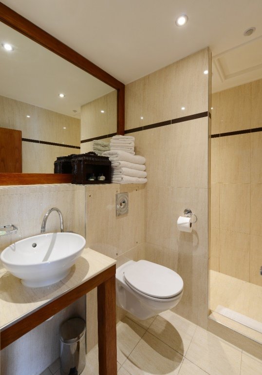 Фото Mayflower Hotel