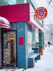 Donuts & Coffee (Tsentralniy City administrative district, Tsentralniy Microdistrict, October Street, 183) ، مقهى