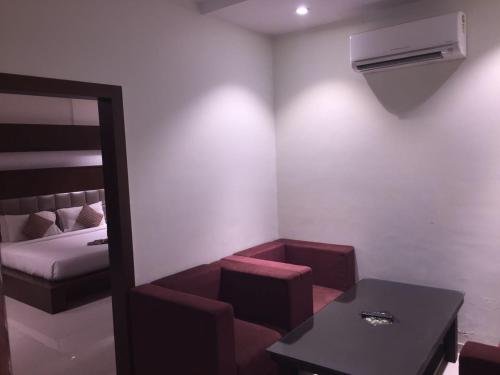 Фото Hotel Mahendra