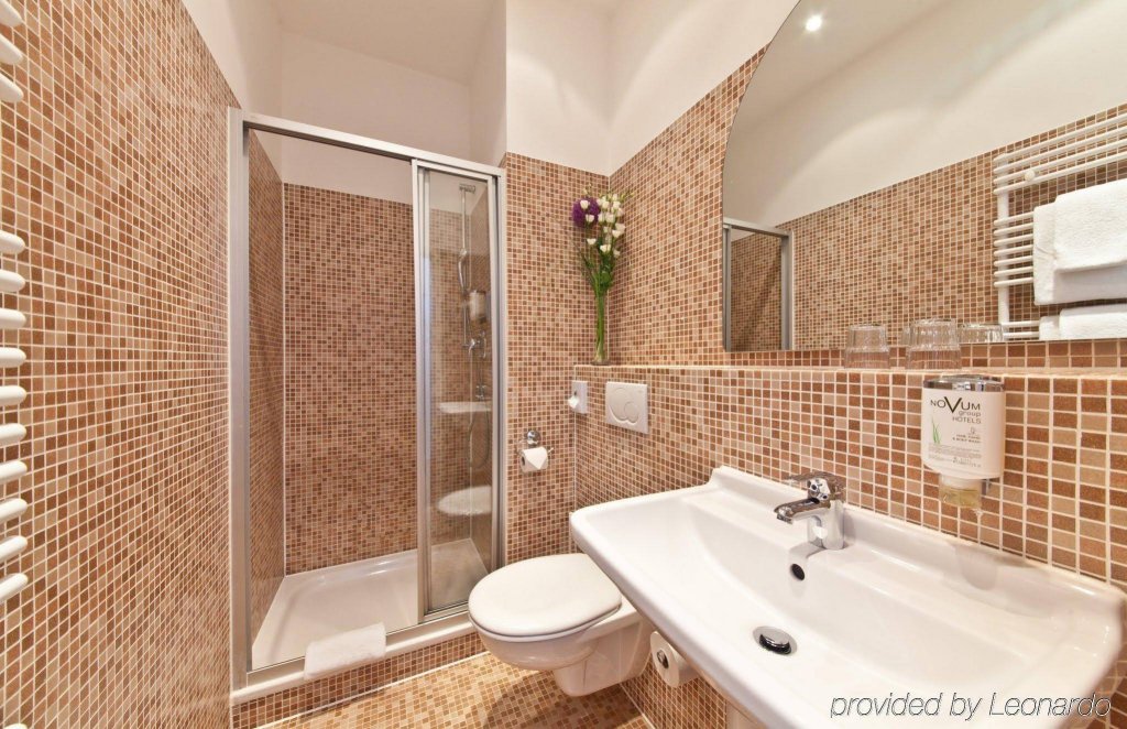 Фото Novum Hotel Holstenwall Hamburg Neustadt