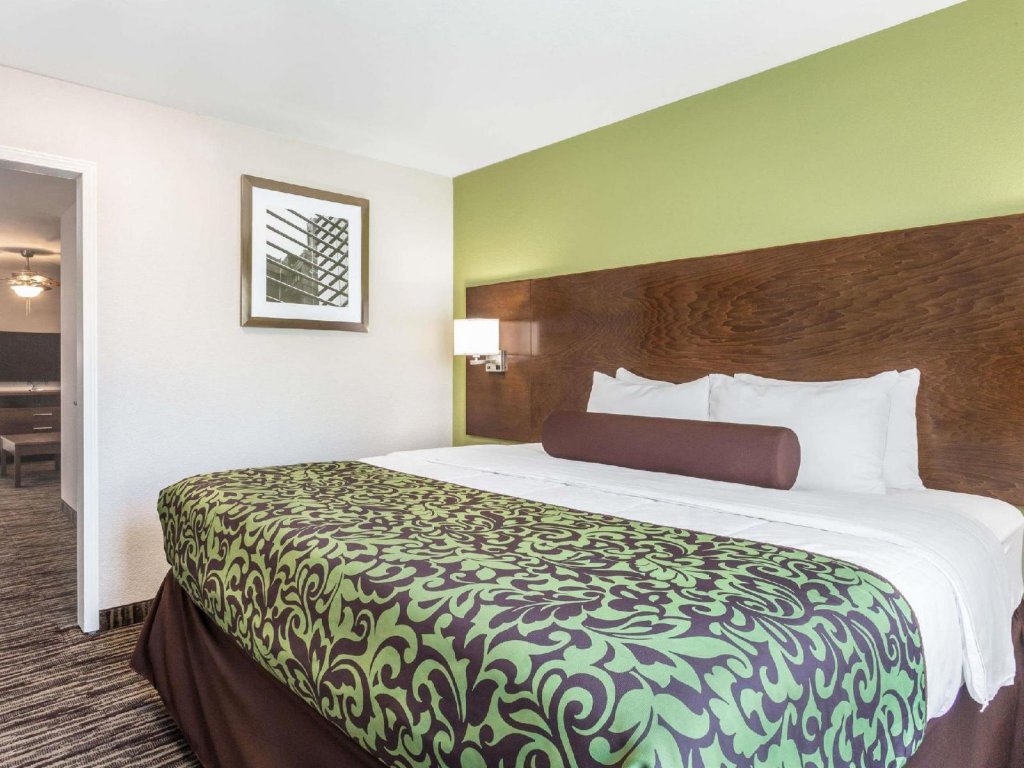 Фото Comfort Inn & Suites North Little Rock Jfk Blvd