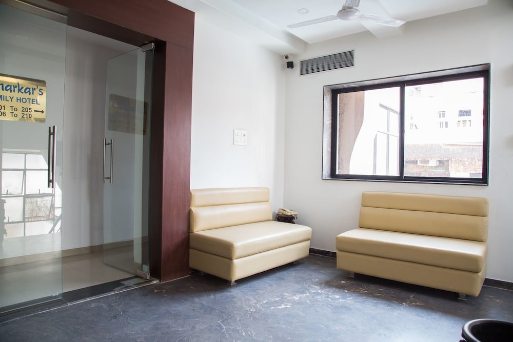 Фото Loharkar Family Hotel