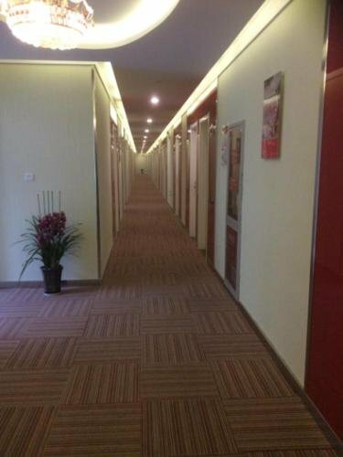 Гостиница Thank Inn Plus Hotel Suzhou Tianling Road в Сучжоу