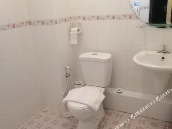 Фото Sokdee City Hotel