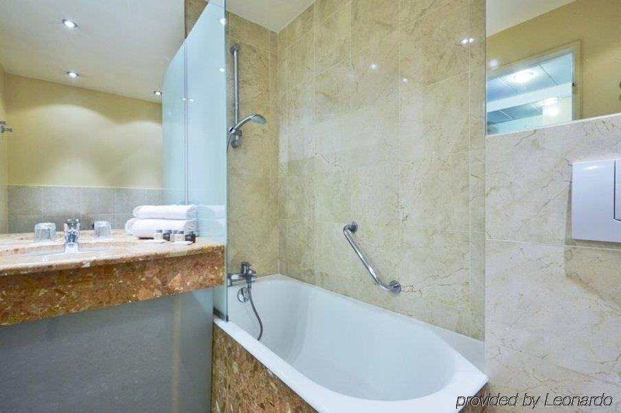 Фото Hotel Paris Neuilly