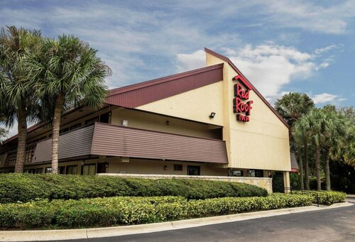 Гостиница Rodeway Inn Tampa near Busch Gardens - Usf в Тампе